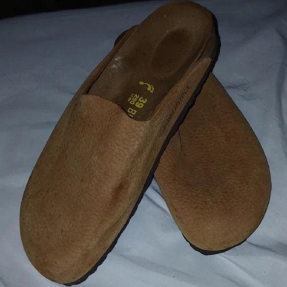 Birkenstock Light Brown Slip-On Clogs - Picture 1 of 1